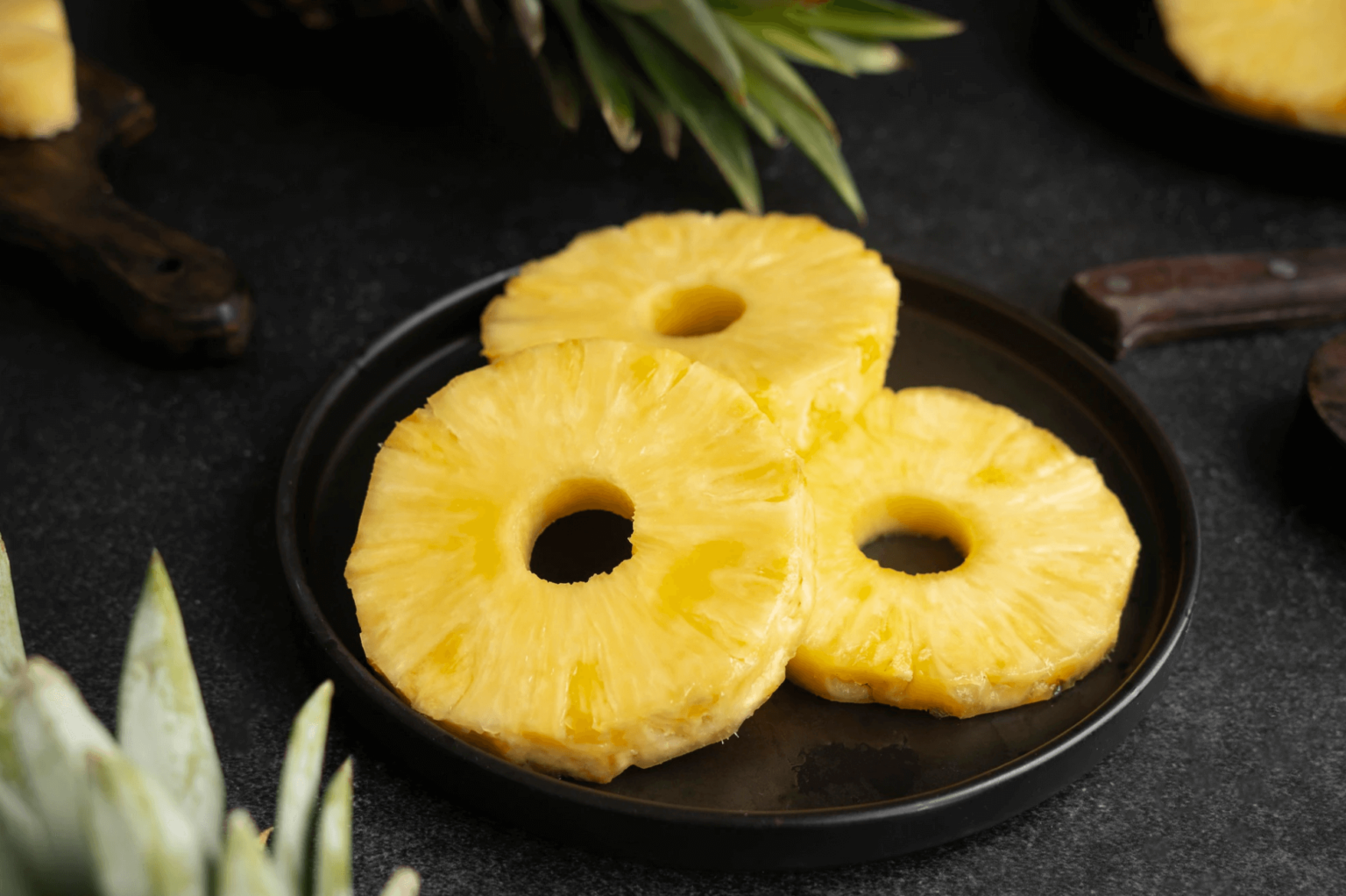 Does eating pineapple make sperm taste different? - Distance Up
